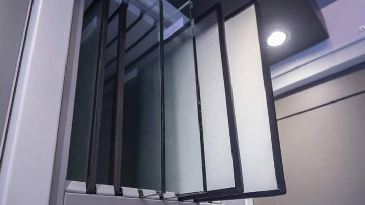 Échantillons de verre avec et sans cadre pour menuiseries Bourgoin-Jallieu