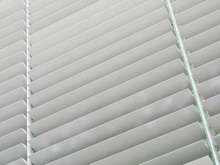 Brise-soleil orientable intérieur Bourgoin-Jallieu