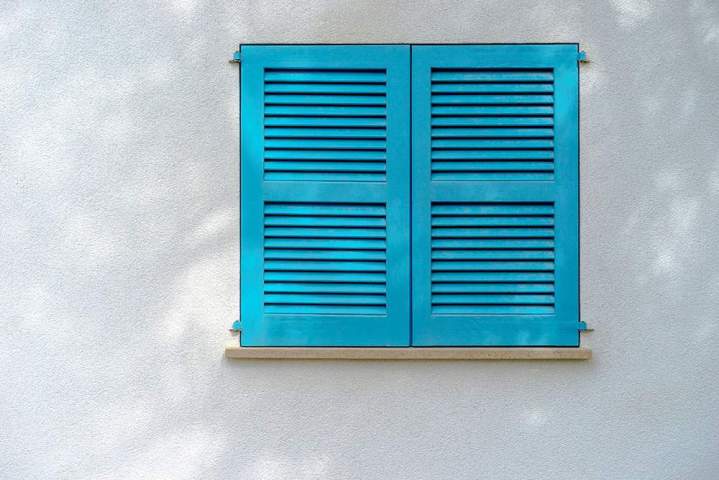 Volets battants à persiennes bleus Bourgoin-Jallieu